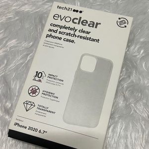 Tech21 iPhone 12/12 Pro Clear Case